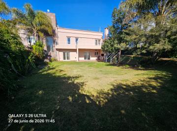 Casa de 4 ambientes, Córdoba · Bella 3dorm/2baños/3cochera/segurid 24 Hs