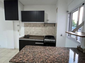 Departamento de 2 ambientes, Tres de Febrero · Venta 2 Ambientes con Cochera, Apto Crédito.