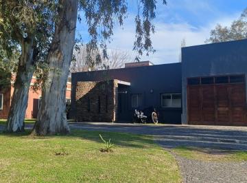 Casa · 140m² · 5 Ambientes · 1 Cochera · Casa en Alquiler en Sausalito, Pilar, G. B. a. Zona Norte