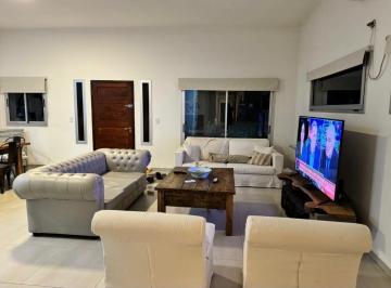 Casa · 140m² · 5 Ambientes · 1 Cochera · Casa en Alquiler en Sausalito, Pilar, G. B. a. Zona Norte