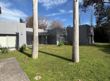 Casa · 140m² · 5 Ambientes · 1 Cochera · Casa en Alquiler en Sausalito, Pilar, G. B. a. Zona Norte