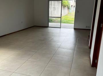 Casa de 7 ambientes, Córdoba · La Catalina. 4 Dorm. 3 Baños.