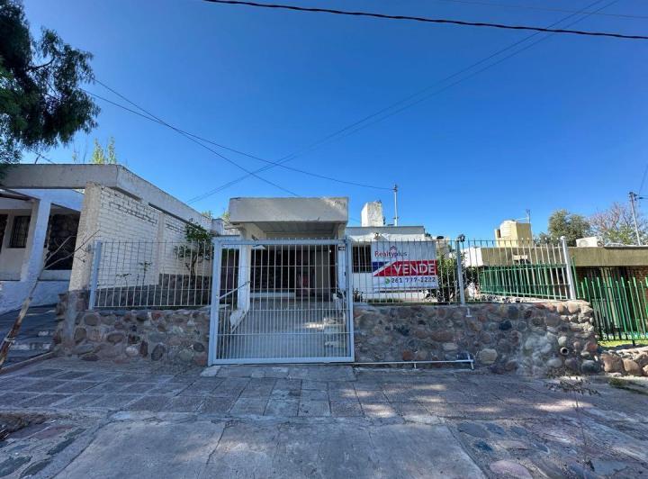 Casa · 187m² · 3 Dormitorios · 1 Cochera