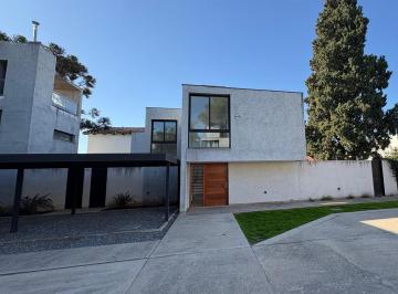 PH · 3 Dormitorios · 1 Cochera · Departamento - Ph - 3 Dorm. - Alquiler - Cerro de Las Rosas