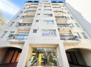 Departamento · 35m² · 1 Ambiente · 1 Cochera · Monoambiente con Cochera Apto Profesional - Moron Centro
