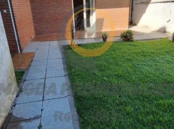 Casa · 80m² · 4 Ambientes · Casa 2 Viviendas Barrio 9 de Julio