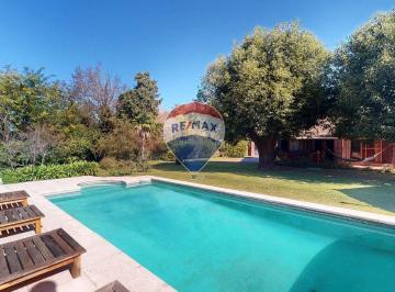 Casa · 230m² · 5 Ambientes · Casa en Venta 5 Amb Barrio El Cazador Escobar