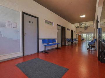 Local comercial · 595m² · Venta Local y Dpto 4 Amb Reciclado Av Jbj