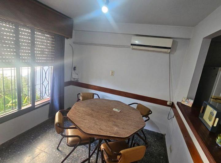 Casa en venta en Rosario · 7 ambientes