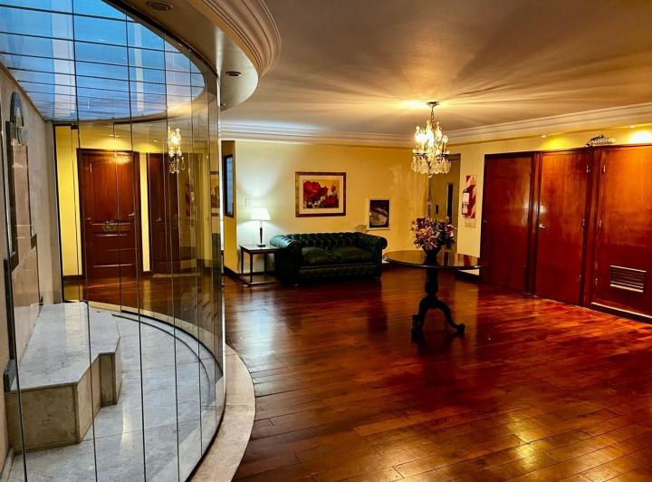 Departamento · 134m² · 5 Ambientes · 1 Cochera