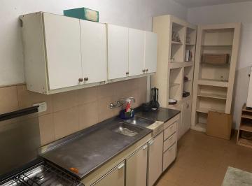 Casa · 173m² · 5 Ambientes · 3 Cocheras · Venta Casa de 4dormis C/pileta - Permuta - Florida