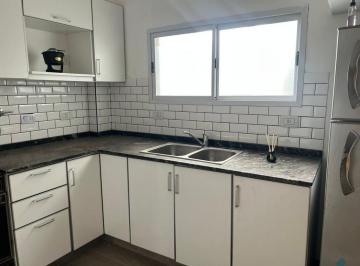 Departamento · 75m² · 3 Ambientes · Depto Semipiso 3 1/2 Av H. Yrigoyen 3500