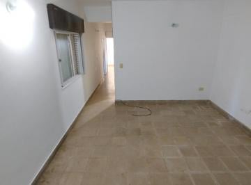 Departamento en Alquiler de 4 ambientes Villa Chica · Amplio 3 Dorm.