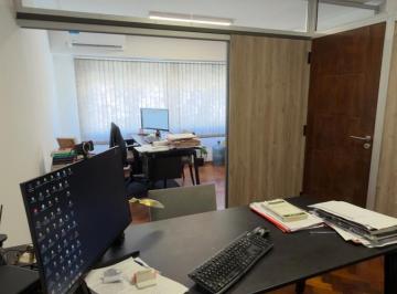 Oficina comercial · 50m² · 3 Ambientes · Oficina en Centro