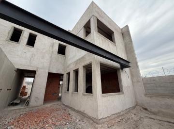 PH · 142m² · 5 Ambientes · PH a Estrenar en Fernández Oro Rio Negro