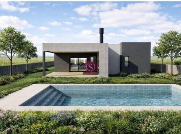 Casa · 138m² · 5 Ambientes · 1 Cochera · Casa en Venta en Santa Elisa, Pilar del Este, Pilar