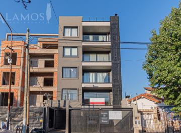Departamento · 57m² · 2 Ambientes · 1 Cochera · Venta Departamento de Pozo 2 Amb con Cochera en Ramos Mejia - 57 m²
