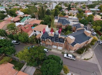 MBR-MBR-1484_2 · Duplex en Venta Tres Dorm. con Patio y Cochera