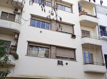 Departamento de 3 ambientes, Monserrat · Vendo en Monserrat. Departamento de 3 Ambientes con Balcón. Apto Crédito