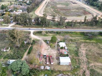Campo · 60m² · 3 Dormitorios · Vendo Lote de 4.200 m² con Casa, R 39 en Concepción del Uruguay E R