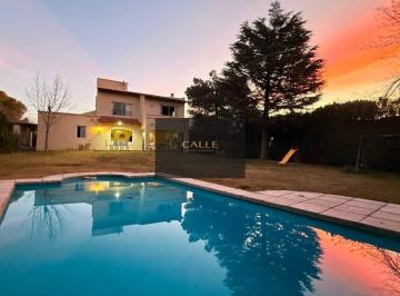 Casa de 6 ambientes, Luján de Cuyo · Casa en Venta C/ Cochera en Luján de Cuyo