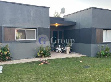 Casa · 120m² · 4 Ambientes · 2 Cocheras · Casa Chalet en Alquiler en Santa Elena, Pilar del Este, Pilar