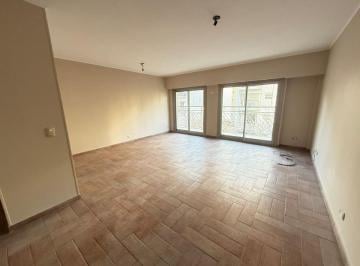 Departamento de 3 ambientes, Villa Crespo · Amplio Semipiso 3 Ambientes con Dependencia Al Frente con Balcón Corrido