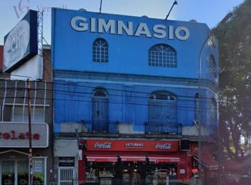 Local comercial · 650m² · Local en Villa Luro