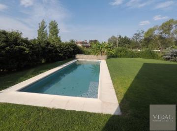 Casa · 178m² · 7 Ambientes · 2 Cocheras · Casa en Venta o Alquiler Altos de Campo Grande Pilar