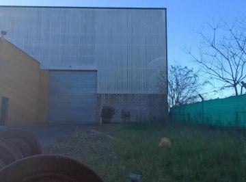 Bodega-Galpón · 1500m² · 6 Cocheras · Galpon en Alquiler Exelente Ubicacion (Un 5)