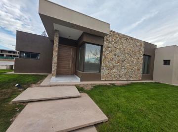 Casa de 7 ambientes, Luzuriaga · Capital Prop Vende! (Jip) Casa a Estrenar en Barrio Yrigoyen, Gutiérrez Maipú