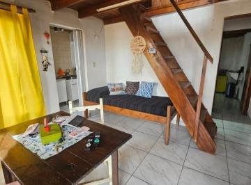 Departamento · 31m² · 3 Dormitorios · Duplex en PH | Entrepiso de Grandes Dimensiones | Sin Expensas