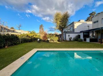 Casa · 146m² · 4 Ambientes · Casa en Haras Maria Victoria