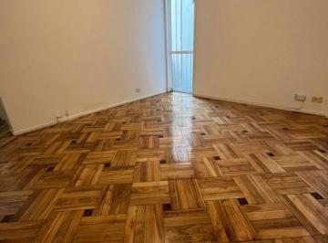 Departamento de 2 ambientes, Recoleta · Departamento Silencioso y con Mucha Luz!