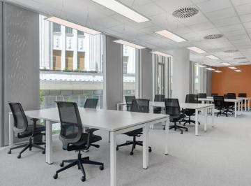 Oficina comercial · 100m² · Renta de Oficinas Comerciales Amobladas Para 15 Personas en Montevideo, World Trade Center III