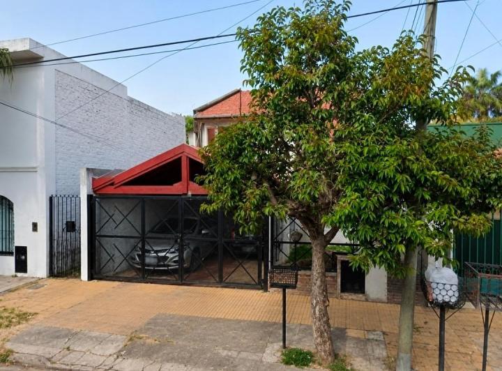 Casa · 187m² · 6 Ambientes · 2 Cocheras