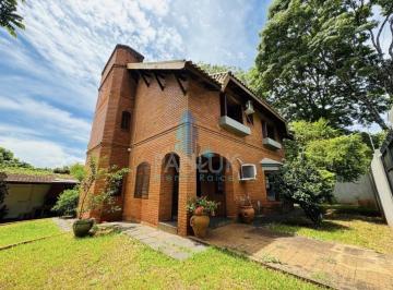Casa · 246m² · 9 Ambientes · Espectacular Propiedad