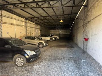 Bodega-Galpón · 380m² · 18 Cocheras · Galpón en Venta - Providencia