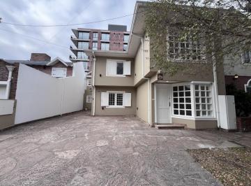 PH · 70m² · 3 Ambientes · 1 Cochera · Apto Profesional Alquiler 24 Meses PH 3 Ambientes con Cochera en Chauvin