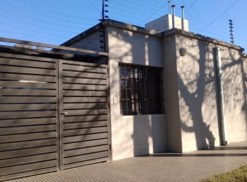 Casa · 50m² · 1 Dormitorio · 1 Cochera · Casa en Alquiler Zona Donato Alvarez