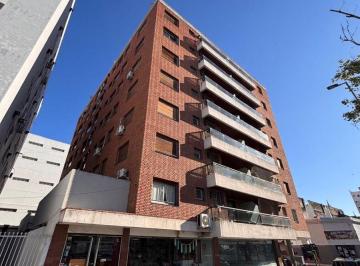 Departamento de 2 ambientes, Córdoba · Bºcentro - 1 Dormitorio con Balcon.