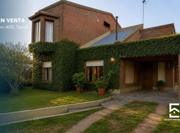 Casa · 3 Dormitorios · 1 Cochera · Casa en Venta - Pellegrini 300, Tandil