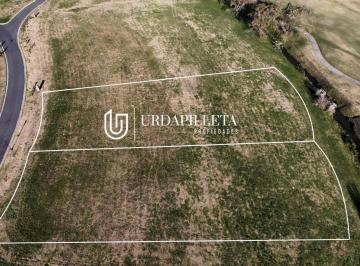 Terreno · 2138m² · Lote en Venta Sobre Cancha de Golf, El Faeton - Pilará