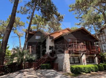 Departamento de 2 ambientes, Cariló · Departamento con Ubicación Estratégica