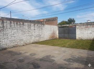 Casa · 164m² · 4 Ambientes · 1 Cochera · Casa en Av Bélgica