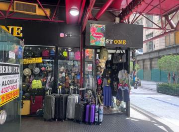Local comercial · 40m² · 2 Ambientes · Alquiler Local en Zona Turistica a m de Galeria Pacifico - Centro