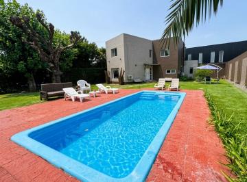 Casa de 4 ambientes, Berazategui · Hermosa Casa en Venta en El Carmencito