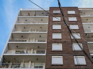 Departamento · 29m² · 2 Ambientes · San Juan Al 3000 Alquiler Departamento 1 Dormitorio en Rosario Barrio Lourdes