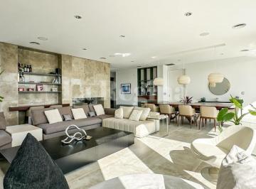 Casa · 464m² · 8 Ambientes · 2 Cocheras · Casa en Venta en Cabos del Lago, Nordelta, Tigre