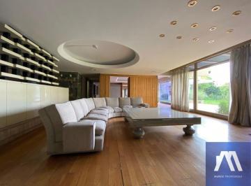 Casa de 9 ambientes, Ciudad de Mendoza · Espectacular Casa de Diseño en Venta en Ciudad